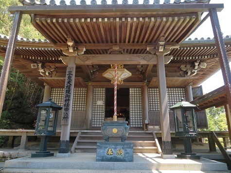 宮島弥山 お参り.jpg