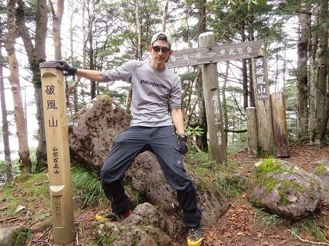 甲武信29 西破風山ブロ.jpg