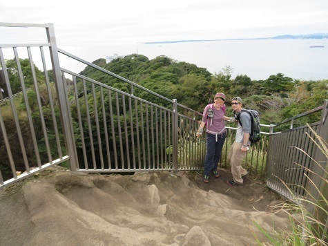 鋸山by千葉 結局この写真撮るのに45分並びました.jpg