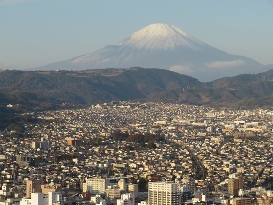 弘法山~浅間山 街と富士山.jpg