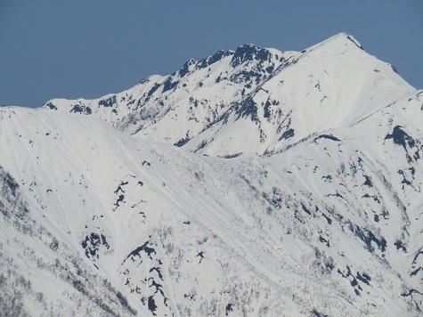 ネコブ山 出た 八海山八ッ峰.jpg
