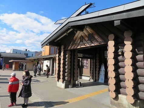 升形花咲御前山 まずは大月駅に.jpg