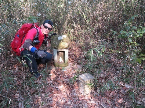 天園~三浦富士 天台山プロ 三等三角点.jpg