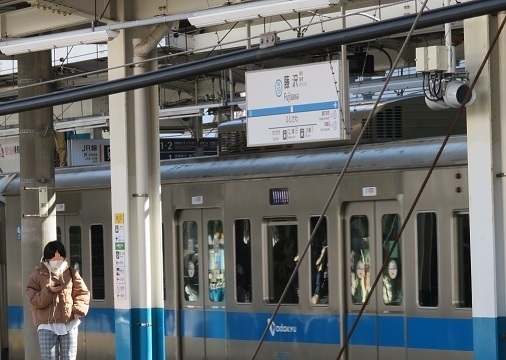 曽我梅林 電車.jpg