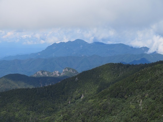 甲武信32 御座山アップ.jpg