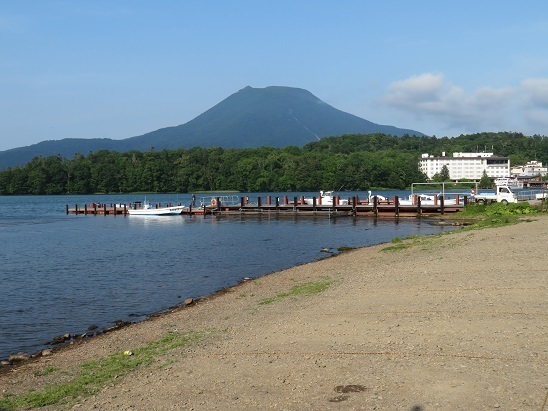 藻琴山 一昨日登った雄阿寒岳.jpg