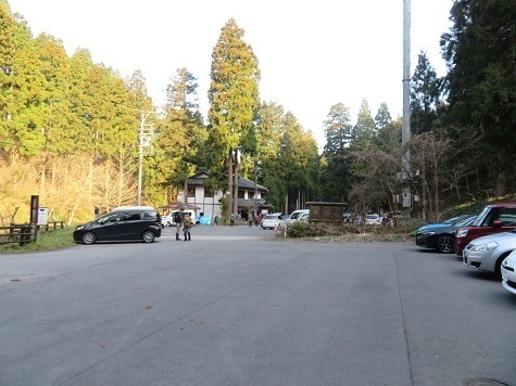 越後白山 駐車場.jpg